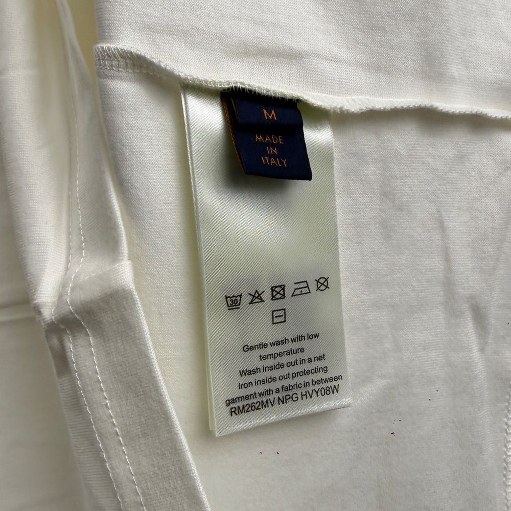 Louis Vuitton Cream Short-Sleeve Logo Tee with Black Graphic - Picture 7 of 7